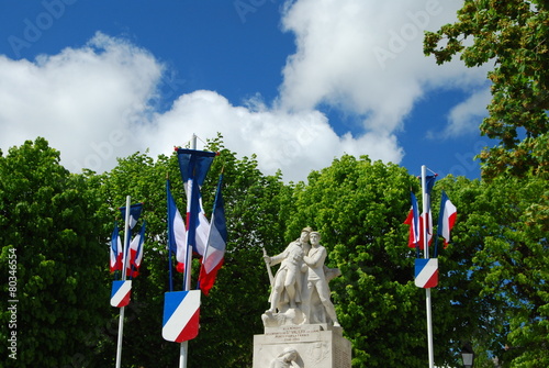 Monument aux héros de la patrie