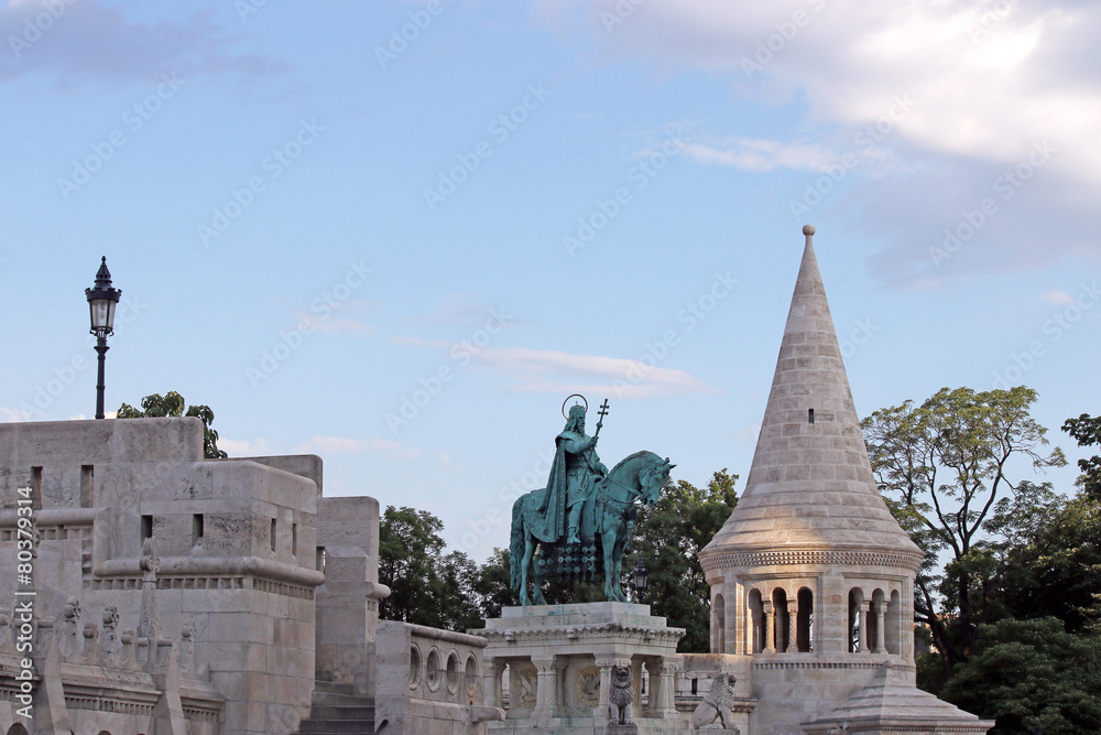 Obraz premium Fisherman's tower and king Matthias statue Budapest