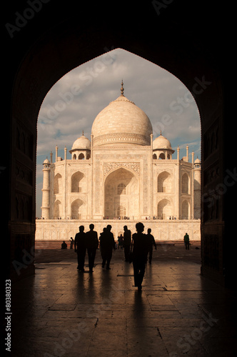 Taj mahal door arch view