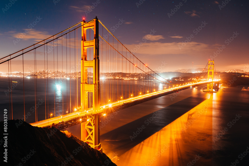 Fototapeta premium Golden Gate Bridge at Night