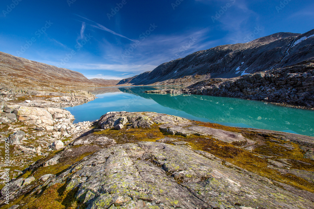 Naklejka premium sunny autumn view Norway Gamle Strynefjellsvegen Langvatnet lake