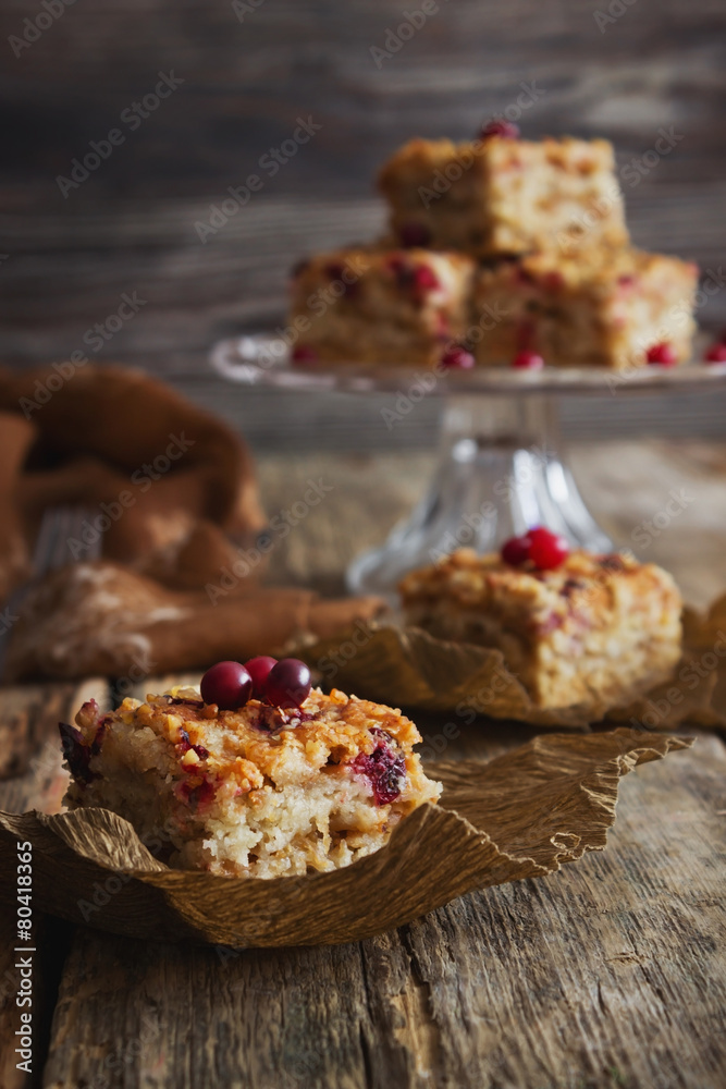 Fototapeta premium pie with cranberries