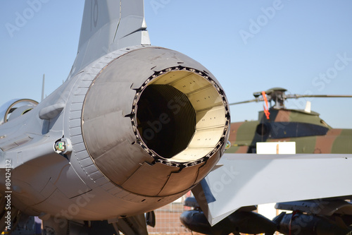 Fighter exhaust