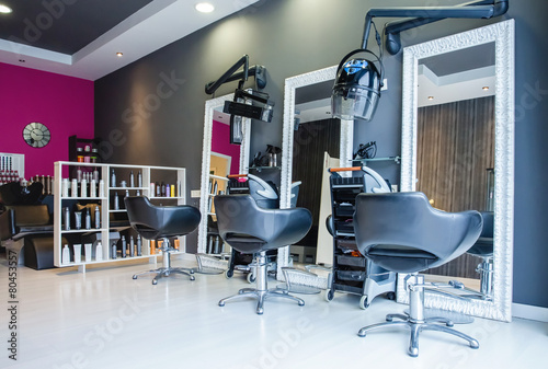 Valokuvatapetti Interior of empty modern hair and beauty salon