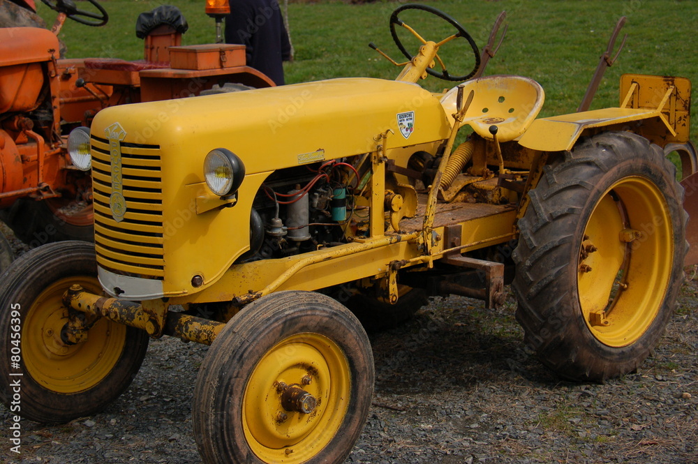 Tracteur ancien Tracteur ancien