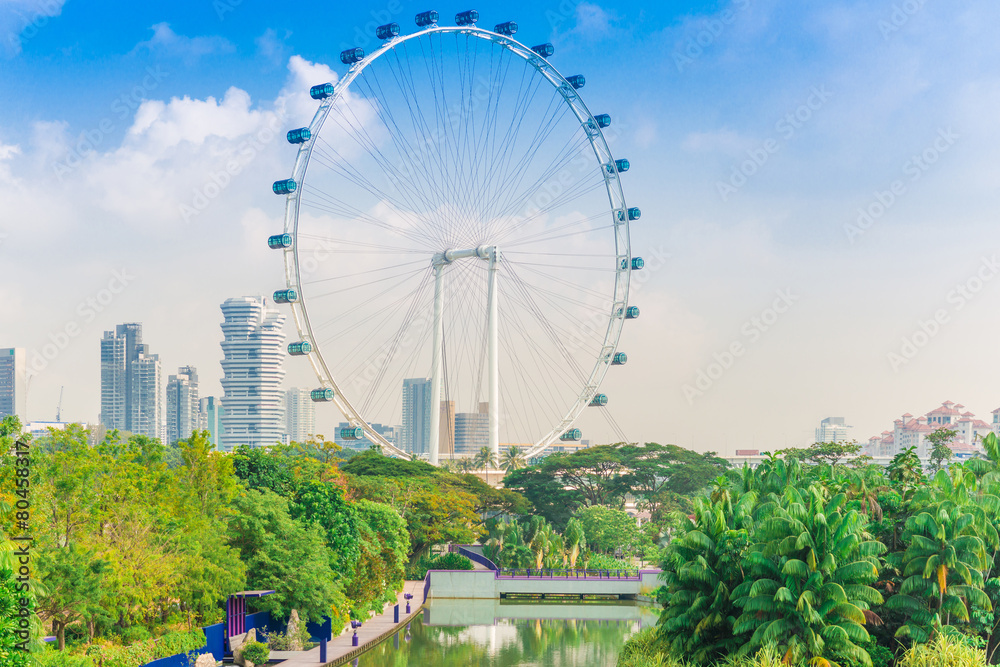 Fototapeta premium Singapore Flyer against blue sky