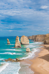 Fotobehang Australië Twelve Apostles aan de kust Victoria  © superjoseph