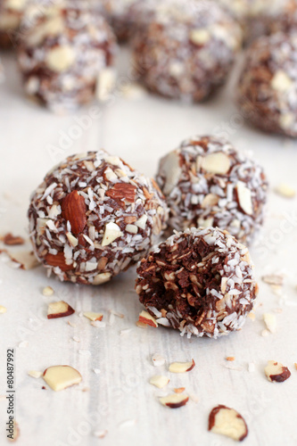 Chocolate Coconut Almond Balls