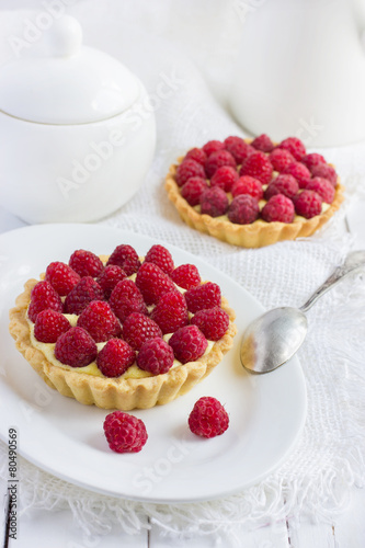 Fotografie, Obraz tart with fresh raspberries
