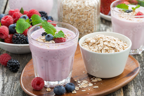 berry smoothie with oatmeal in a glass