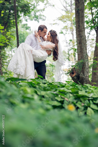 Cuadro en lienzo Just married couple