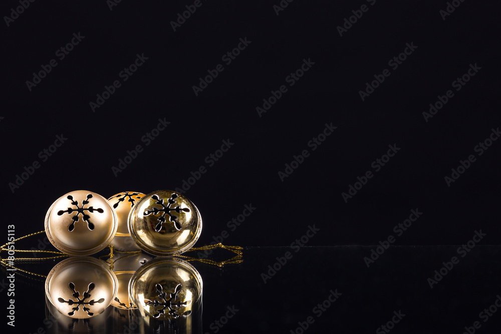 Fotografia jingle Bells on black background