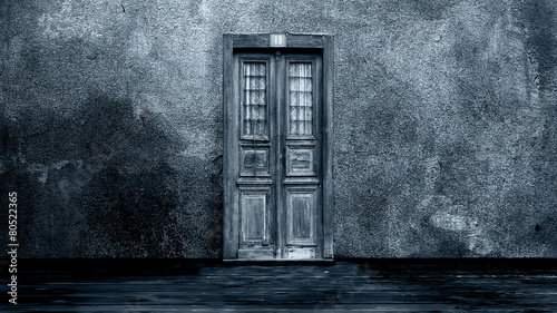 tajemnicze-drzwi