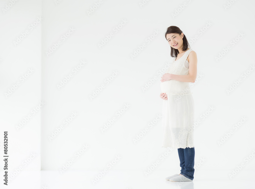 若い妊婦