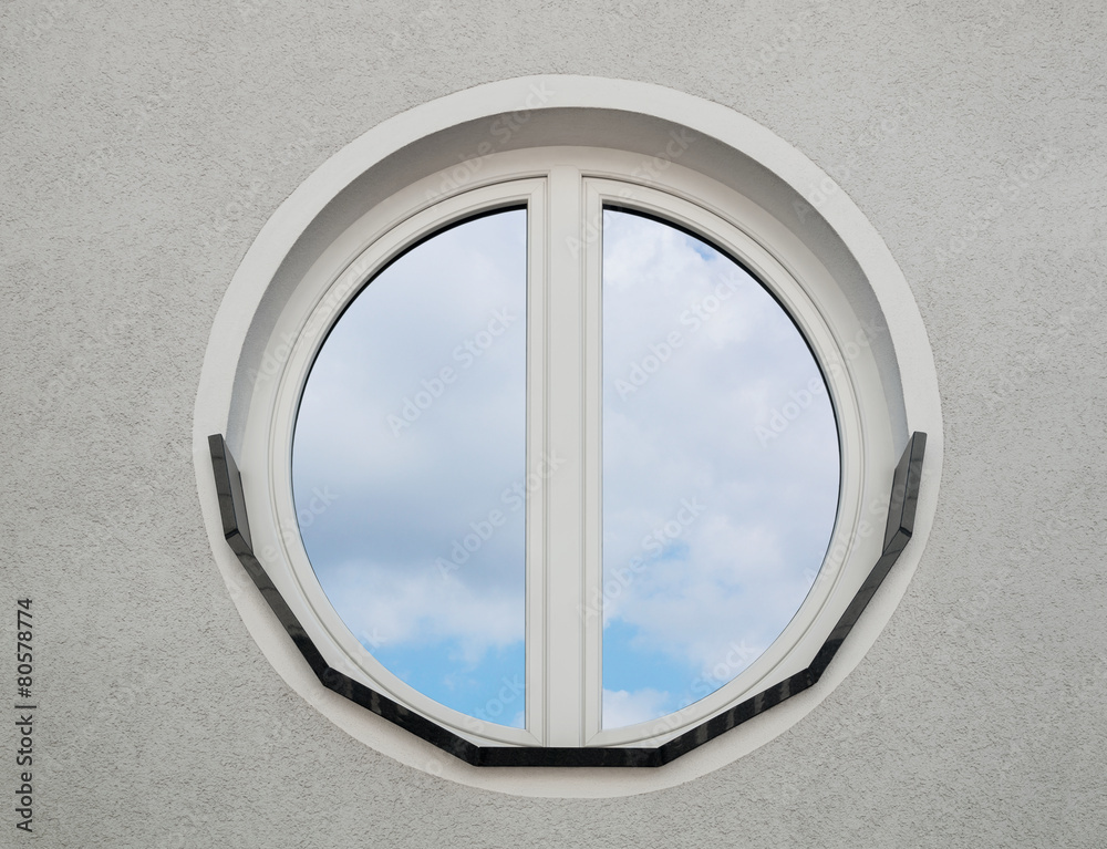 Modernes Bullauge aus PVC mit Spiegelglas in grauer Fassade Stock-Foto |  Adobe Stock