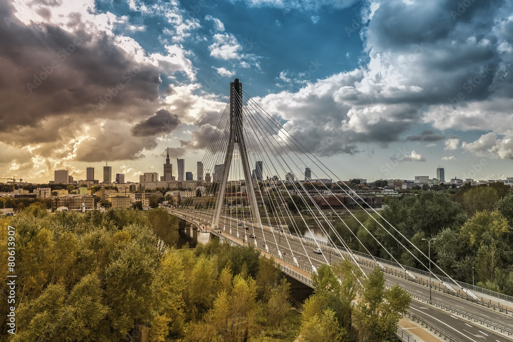 Obraz Warszawska linia horyzontu za mostem, Polska