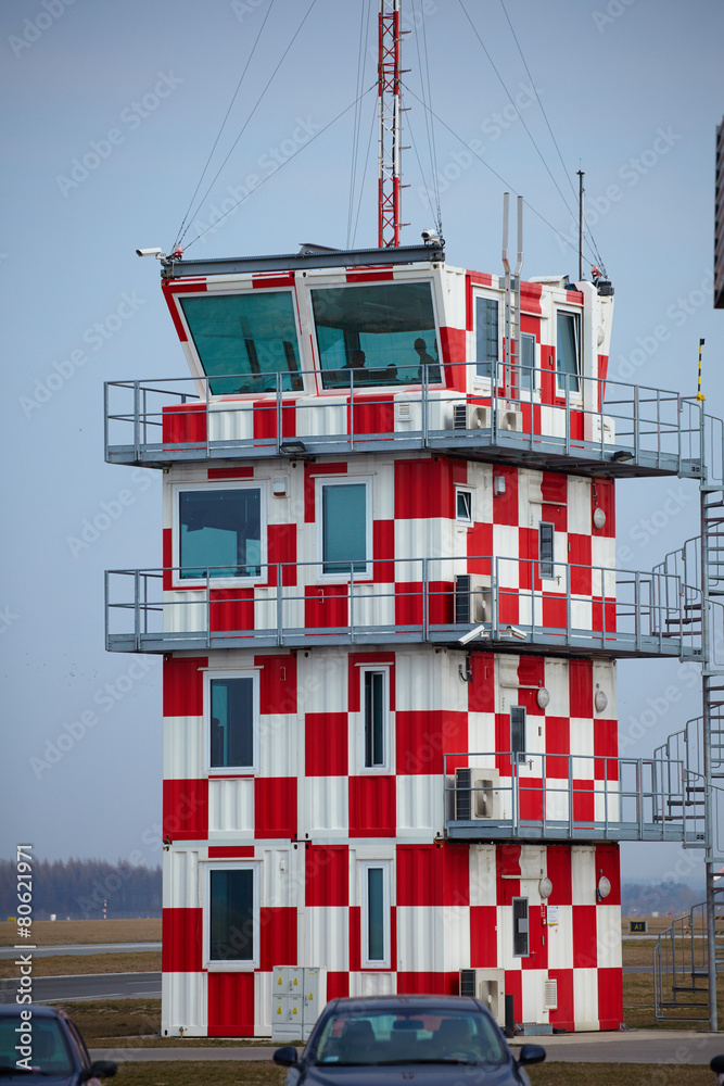 Foto Stock air traffic control tower | Adobe Stock