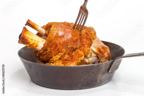 Schweinshaxe in der Pfanne photo