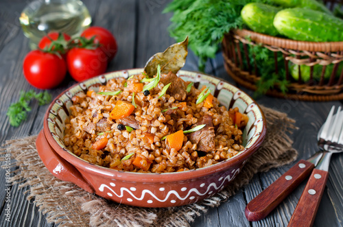 Obraz na plátně Buckwheat with meat and vegetables