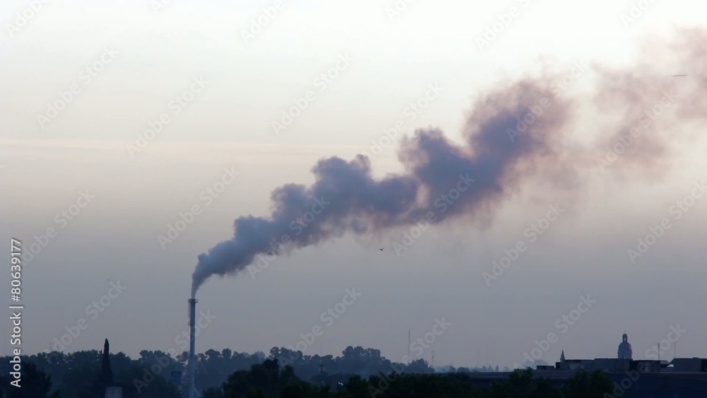 Chimenea industrial