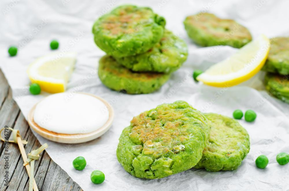fritters green peas with yogurt sauce and lemon fritters green peas with yogurt sauce and lemon