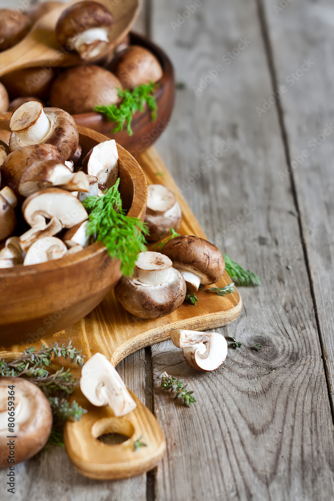 Fototapeta premium Mushrooms in bowls background