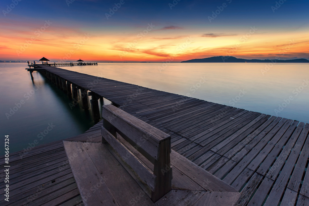 Obraz premium sunset at the bridge