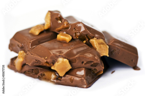 Schokolade mit Karamellstückchen