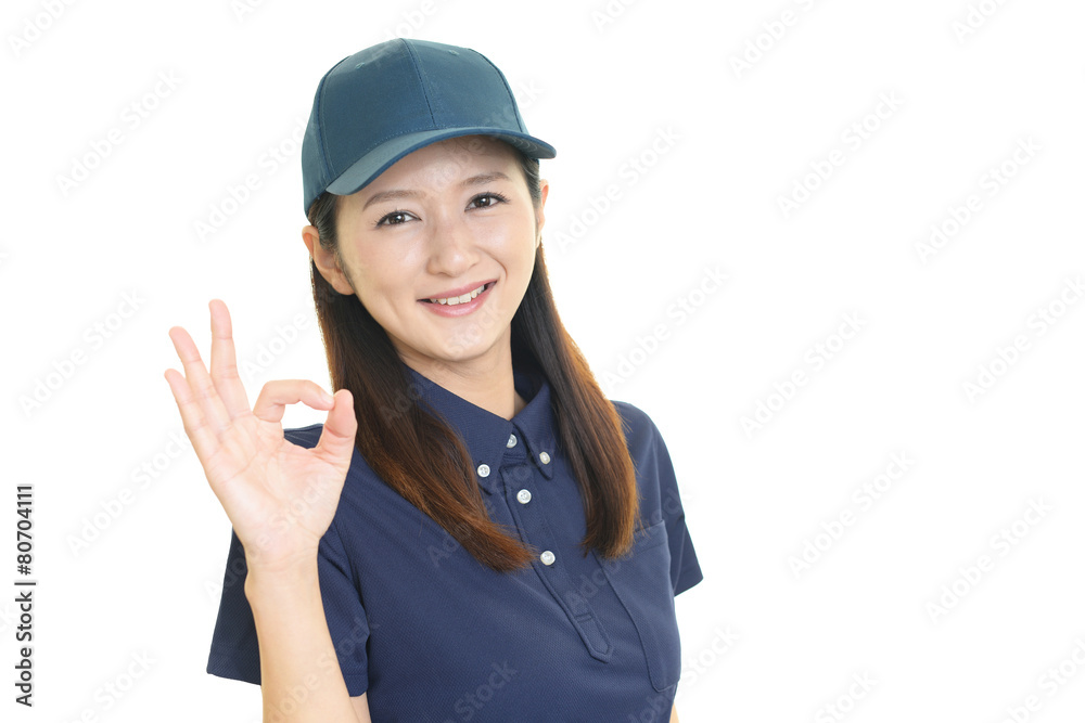 笑顔の女性労働者