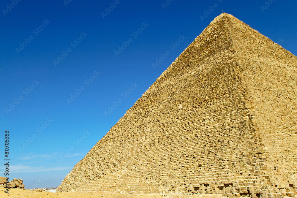Great pyramide side