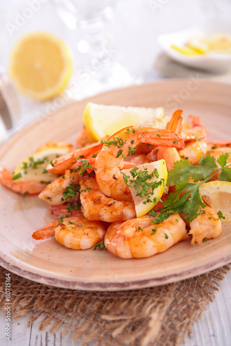 fried shrimp with parsley