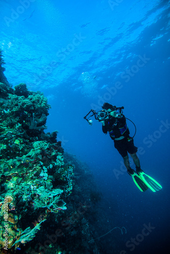 diver photo video seafan kapoposang indonesia scuba diving