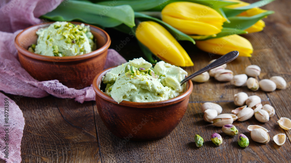 pistachio ice cream pistachio ice cream