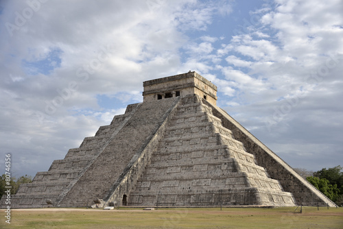 Pyramid Kukulcan Chichen Itza