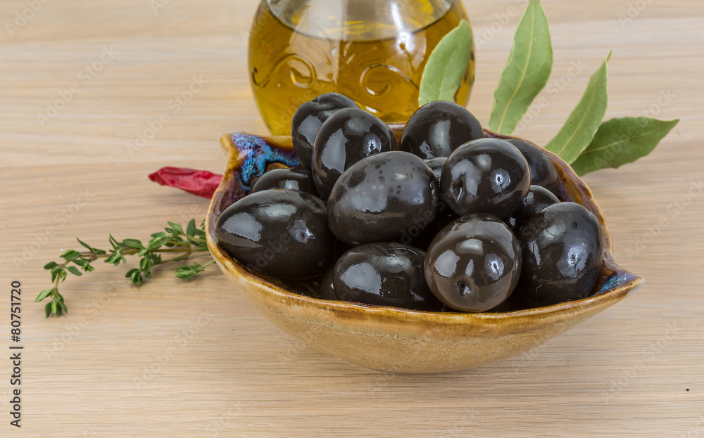 Black olives Black olives