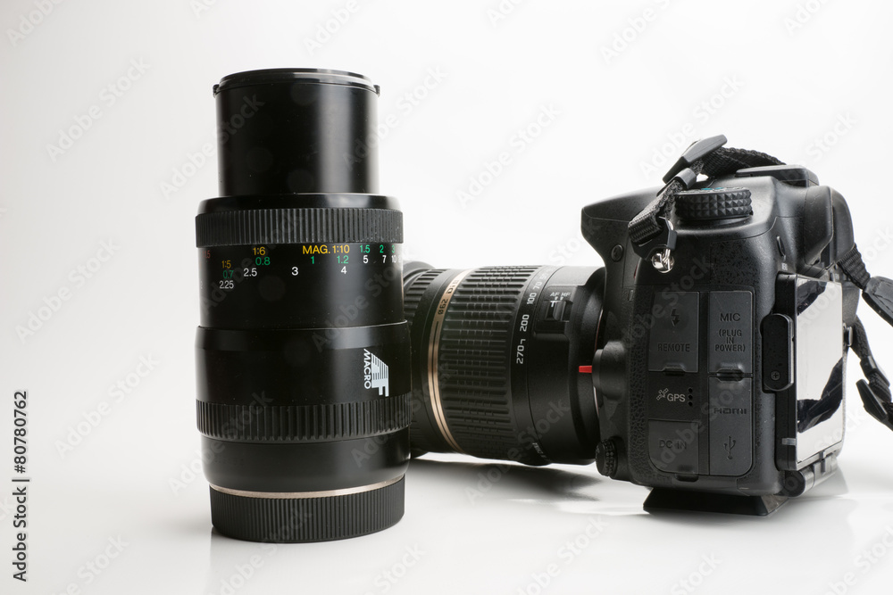 Spiegelreflexkamera mit Makroobjektiv Stock Photo | Adobe Stock