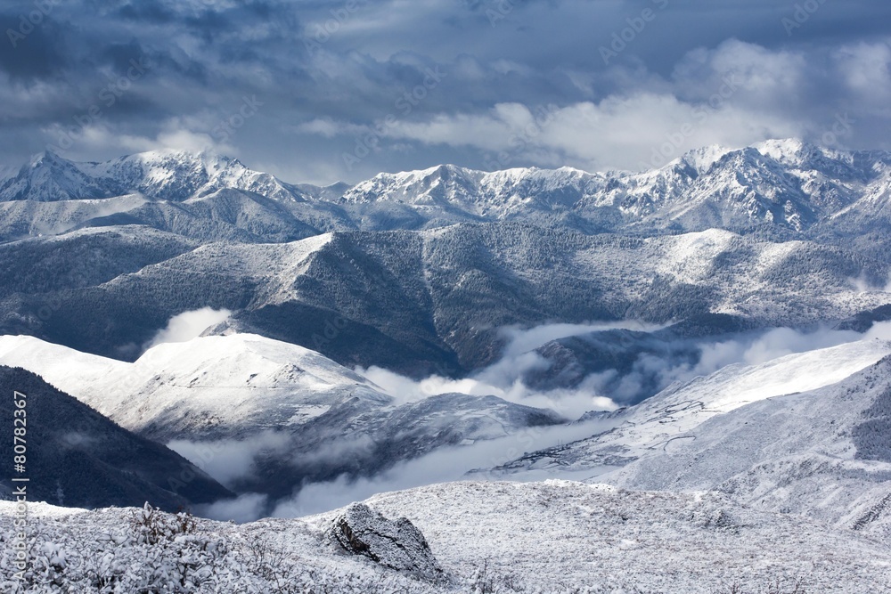 Obraz premium mountain snow landscape view
