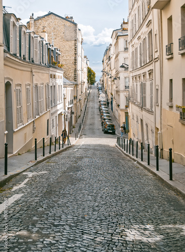 The historic district of Montmartre in Paris #80819984