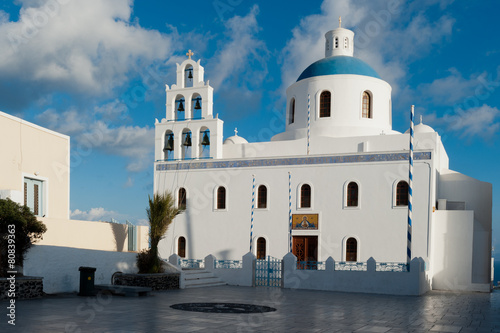 Santorini, chiesa ad oia 1