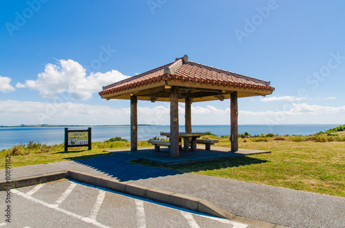 沖縄県　西表島　野原崎から見える小浜島 © chokolia