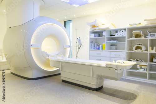 Kernspintomographie im Krankenhaus / Klinik / Praxis photo