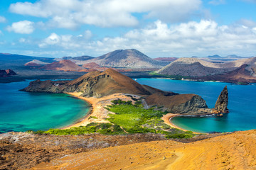 Fototapete Südamerika Aussicht von Bartolome Insel Galapagos  © jkraft5