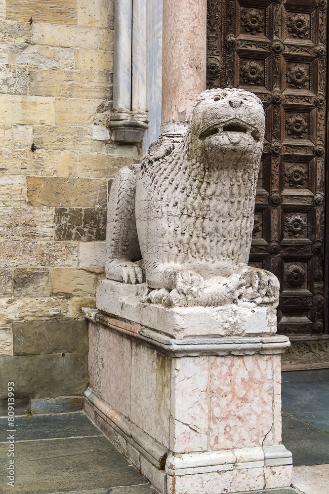 statue of a lion, Psrma