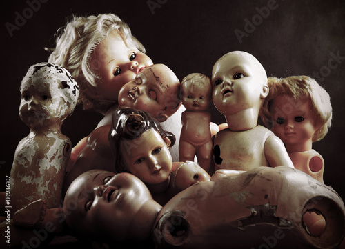 Print op canvas Creepy dolls