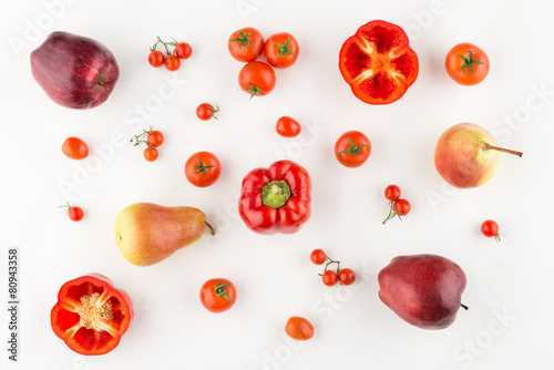 Fototapeta Naklejka Na Ścianę i Meble -  Red fruits and vegetables