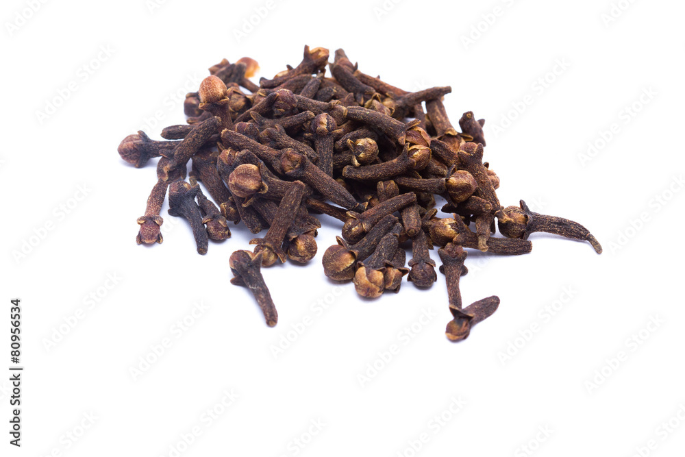 Obraz premium Clove isolated on white background