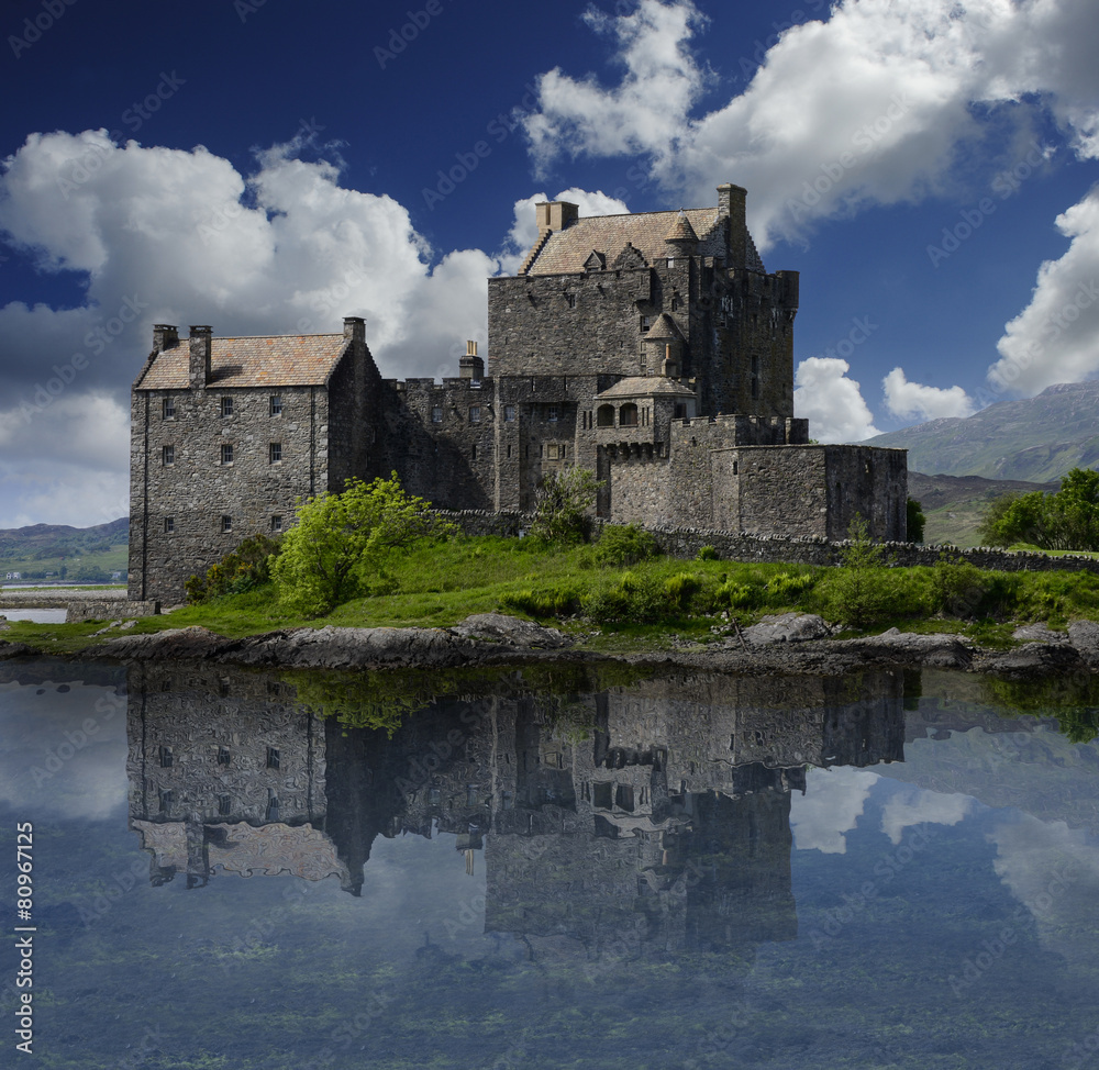  Eilean Donan Castle