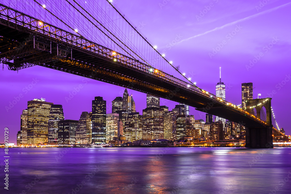 New York City Manhattan Brooklyn Bridge night skyline - obrazy, fototapety, plakaty 
