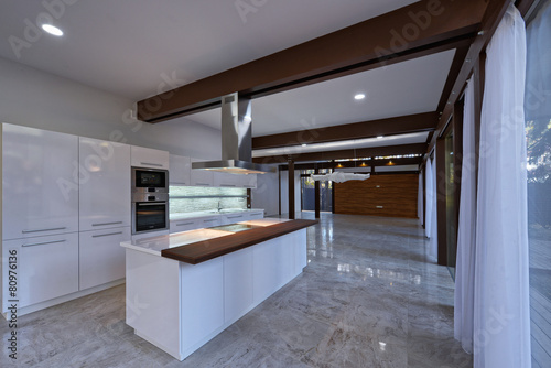 Wallpaper Mural interior Torontodigital.ca