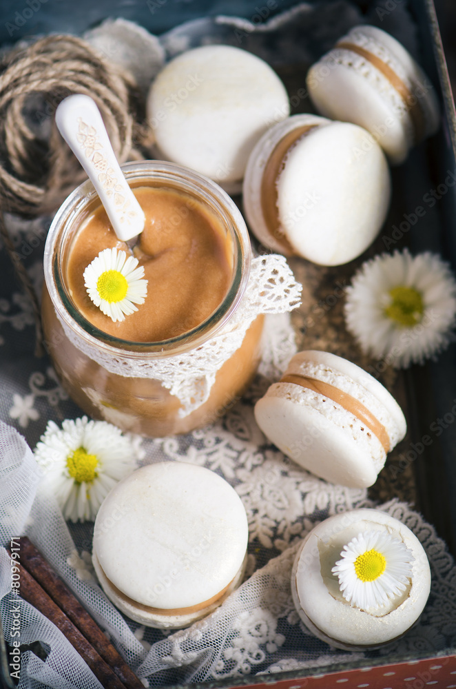Makarons vanilla Makarons vanilla